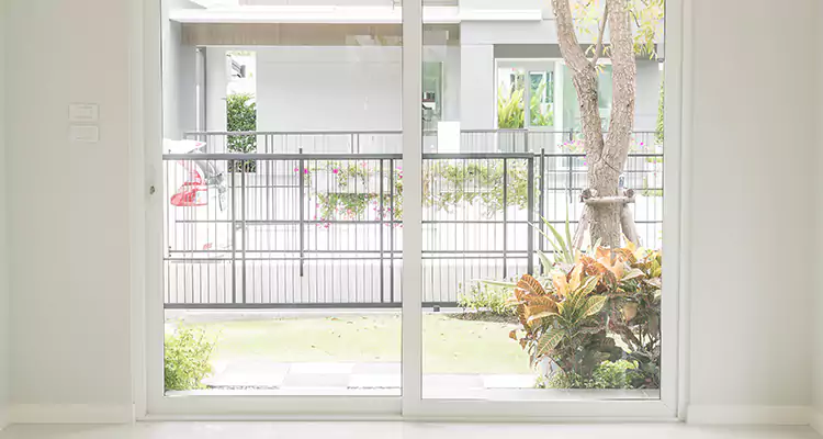 Balcony Screen Door Repair in Vero Beach South, FL