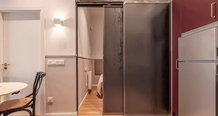 We Fix Closet Sliding Door in Vero Beach South, FL