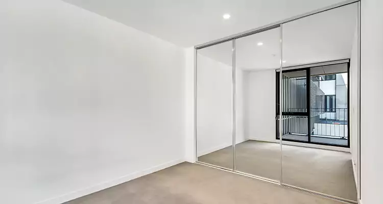 Why Homeowners Choose Us for Sliding Mirror Door Replacement in Vero Beach South, FL