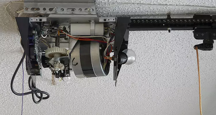 Garage Door Motor Replacement in Vero Beach South, FL