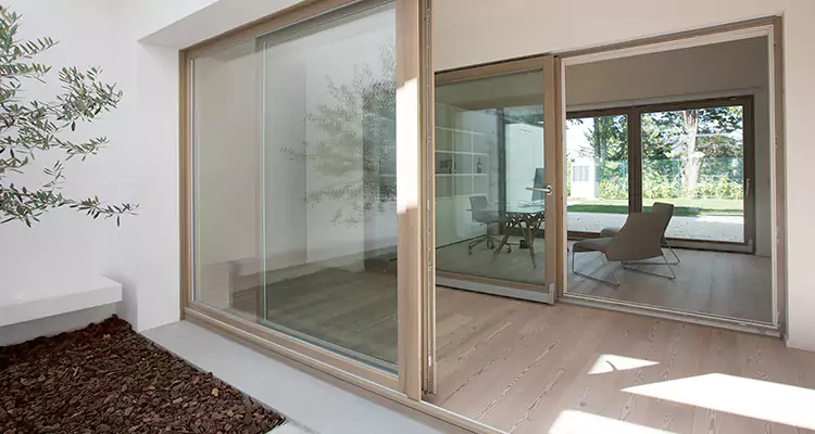 Sliding Screen Door Bottom Track Replacement in Vero Beach South, FL